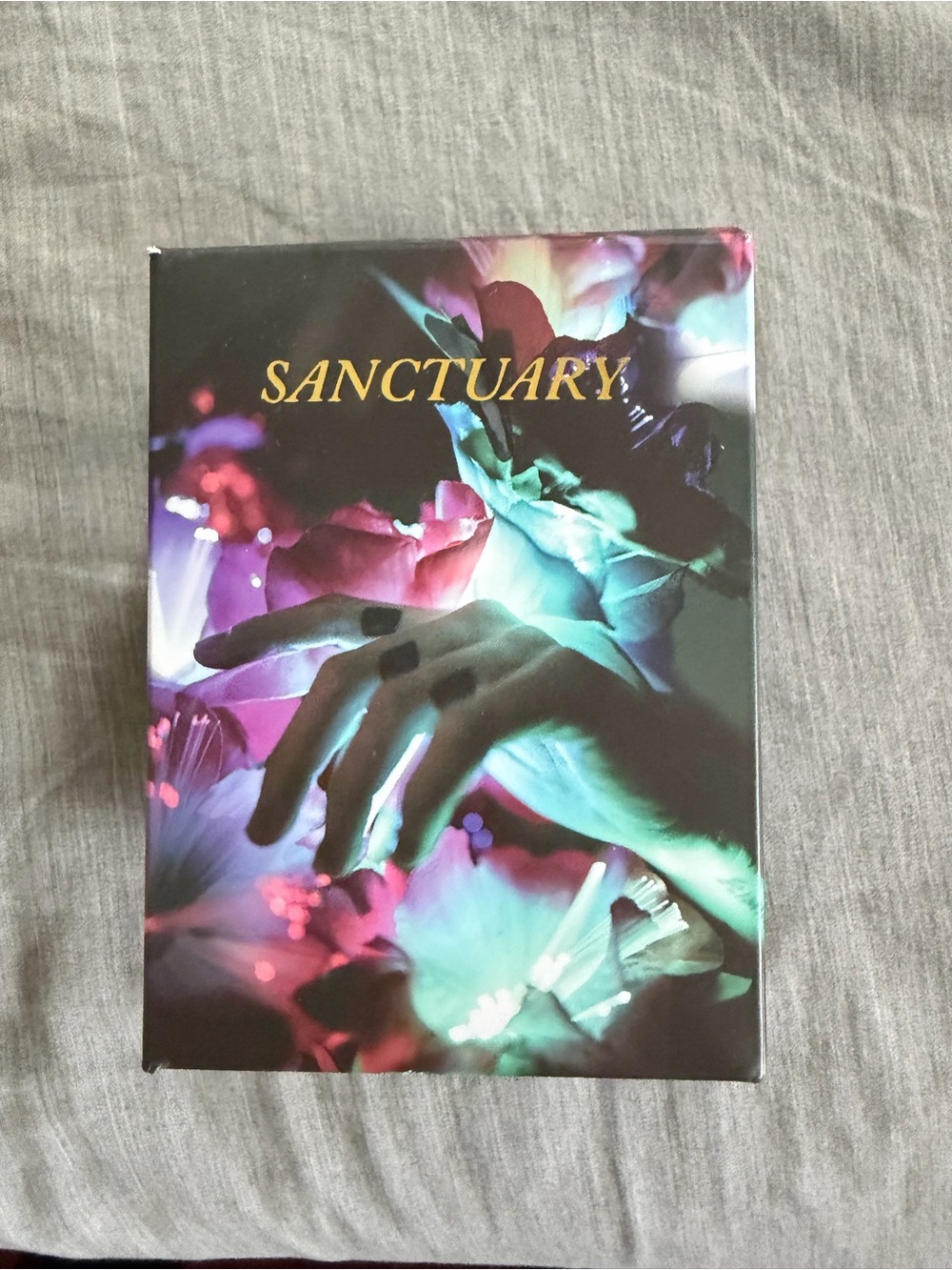 HAYLEY WILLIAMS // “Sanctuary” Candle by Apotheke